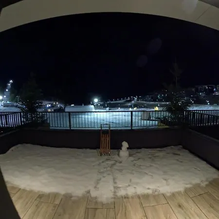 In & Out Luxury With Private Garage Apartamento